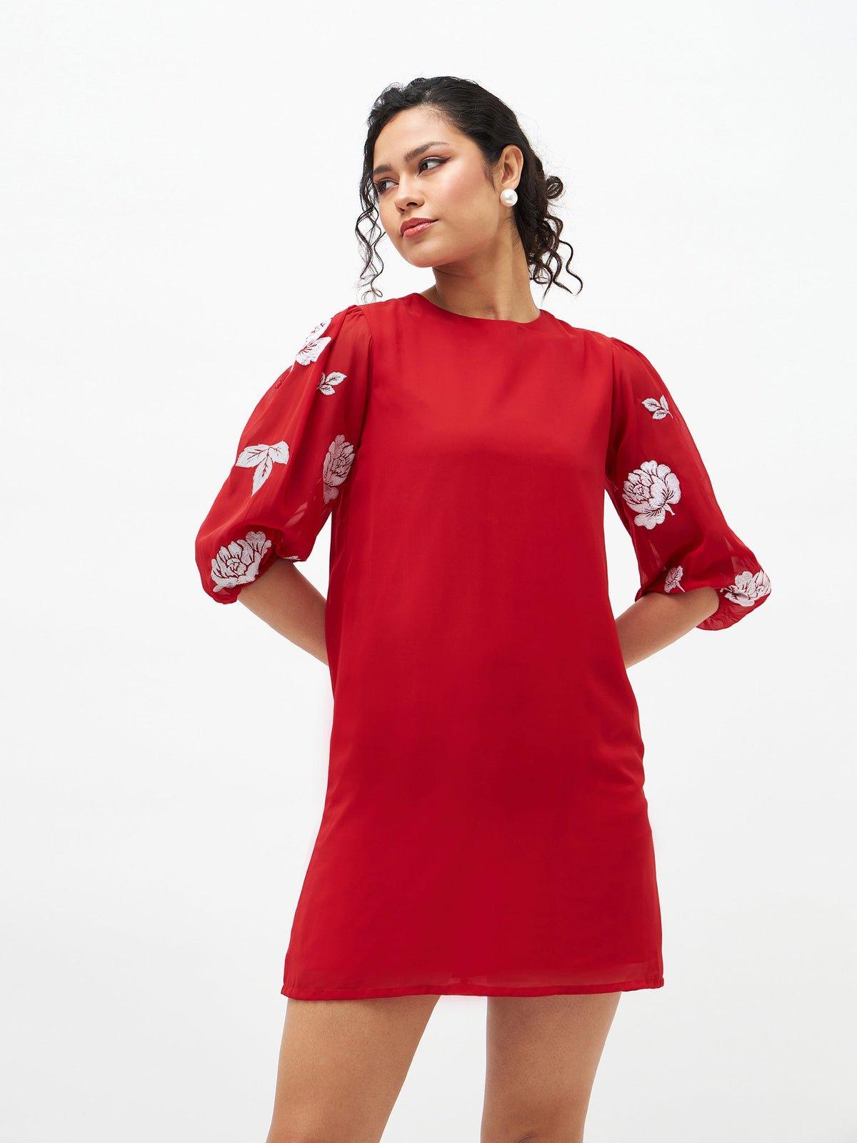 Red Floral Embroidered Puff Sleeves Dress-SASSAFRAS