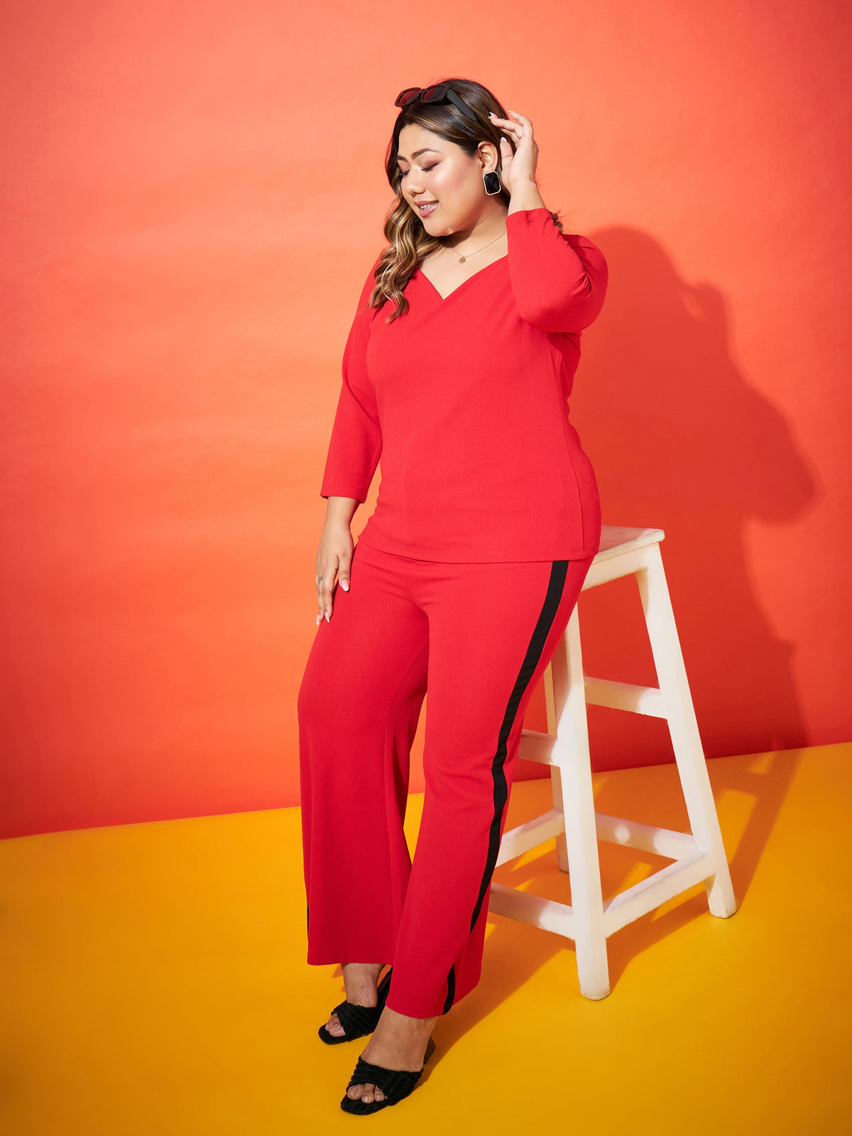 Red Regular Top With Side Tape Straight Pants-SASSAFRAS Curve