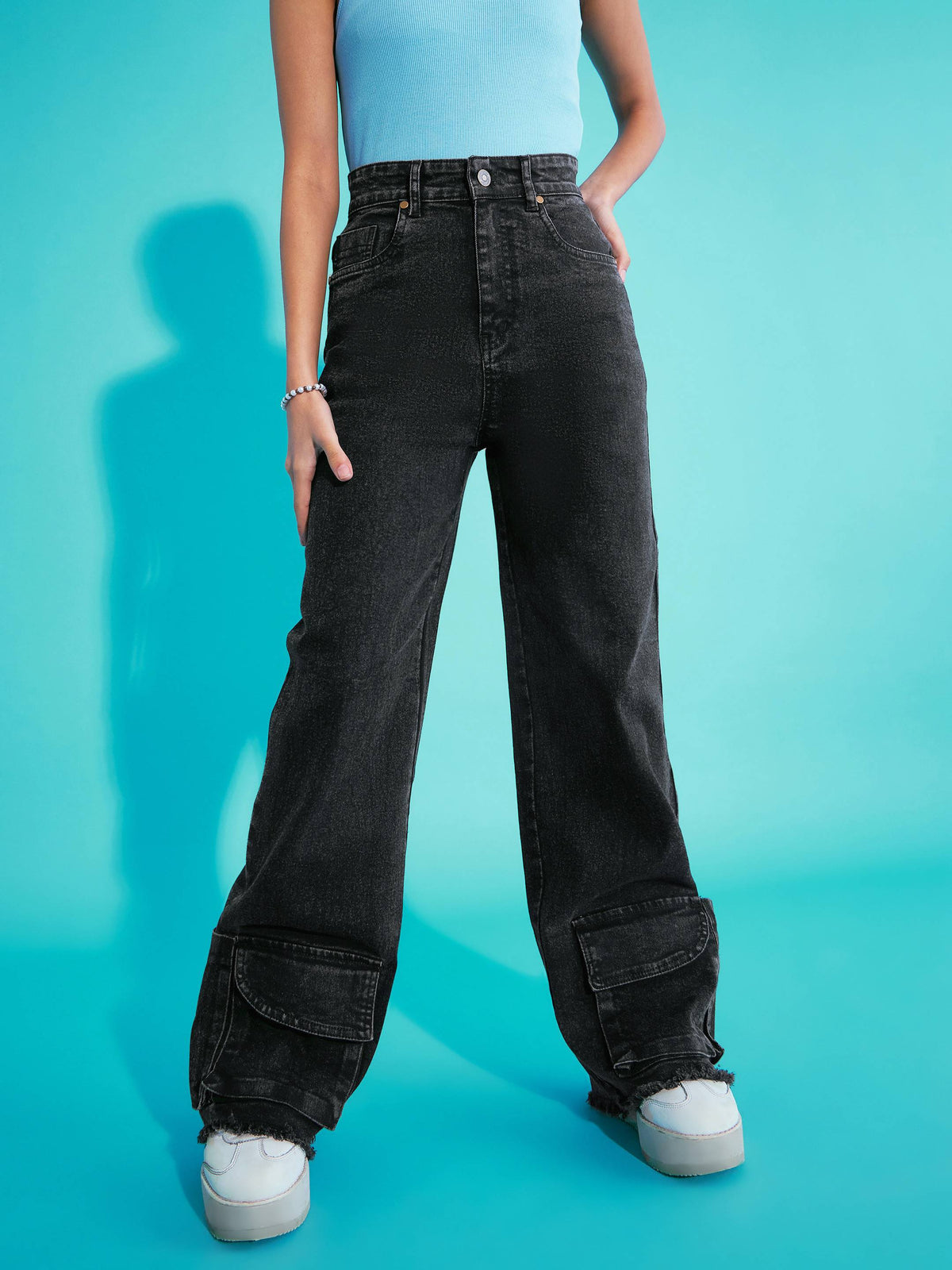 Black Acid Wash Hem Pocket Straight Jeans -Noh.Voh