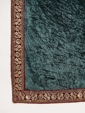 Women Emerald Velvet Lace Detail Dushala