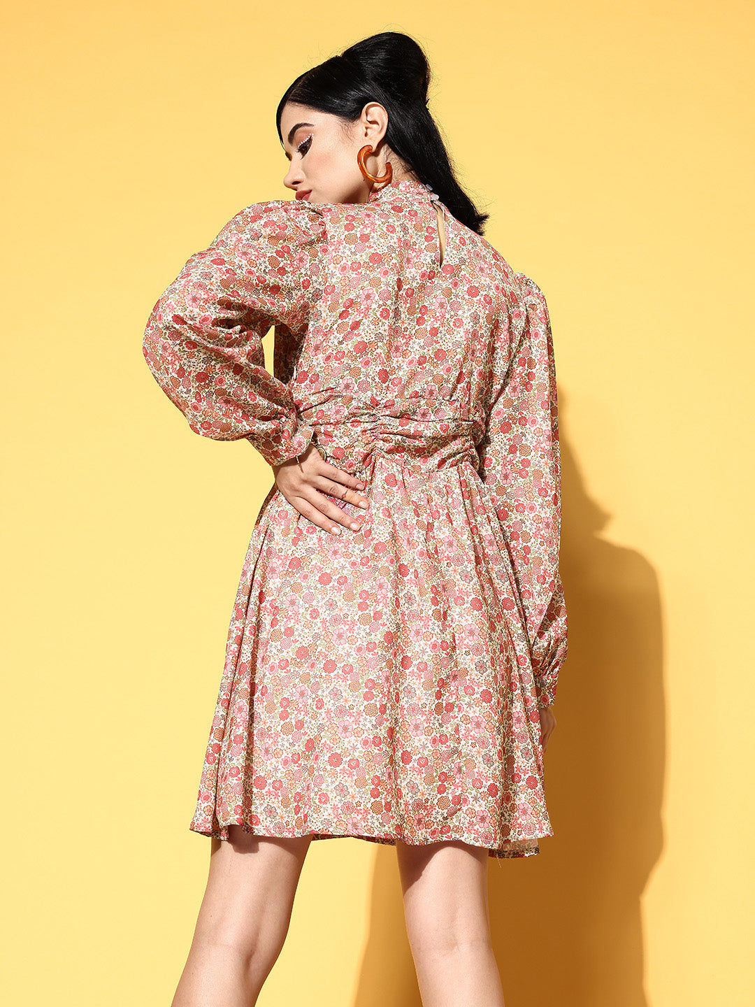 Women Beige & Pink Ditsy Floral Cuff Sleeves Dress