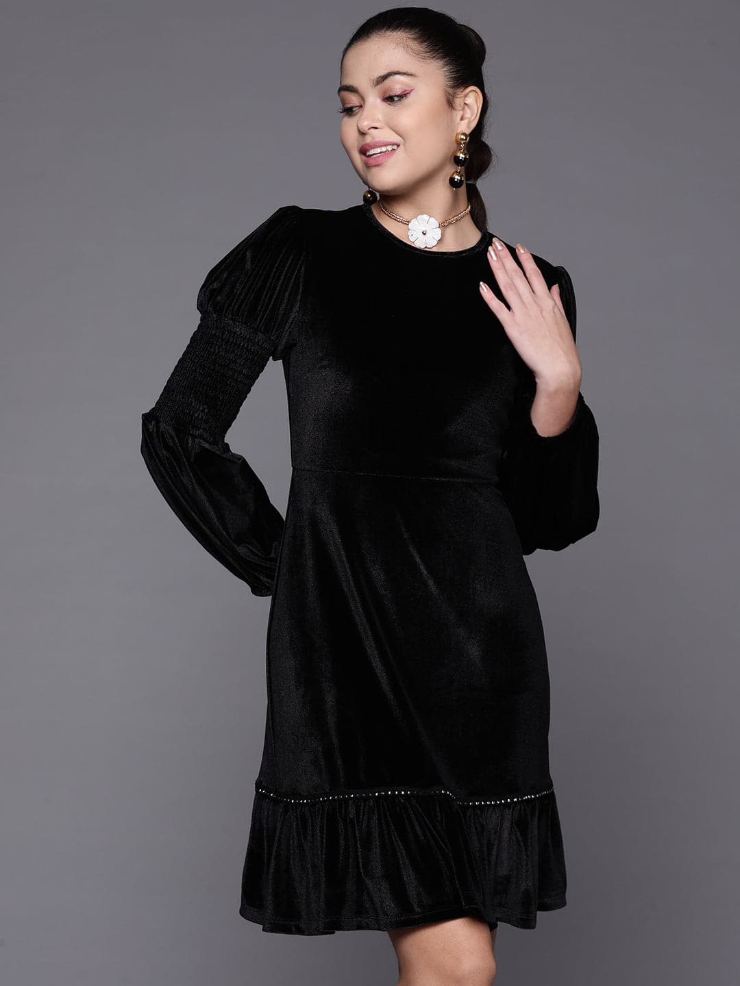 Black Velvet Frill Hem Dress-SASSAFRAS
