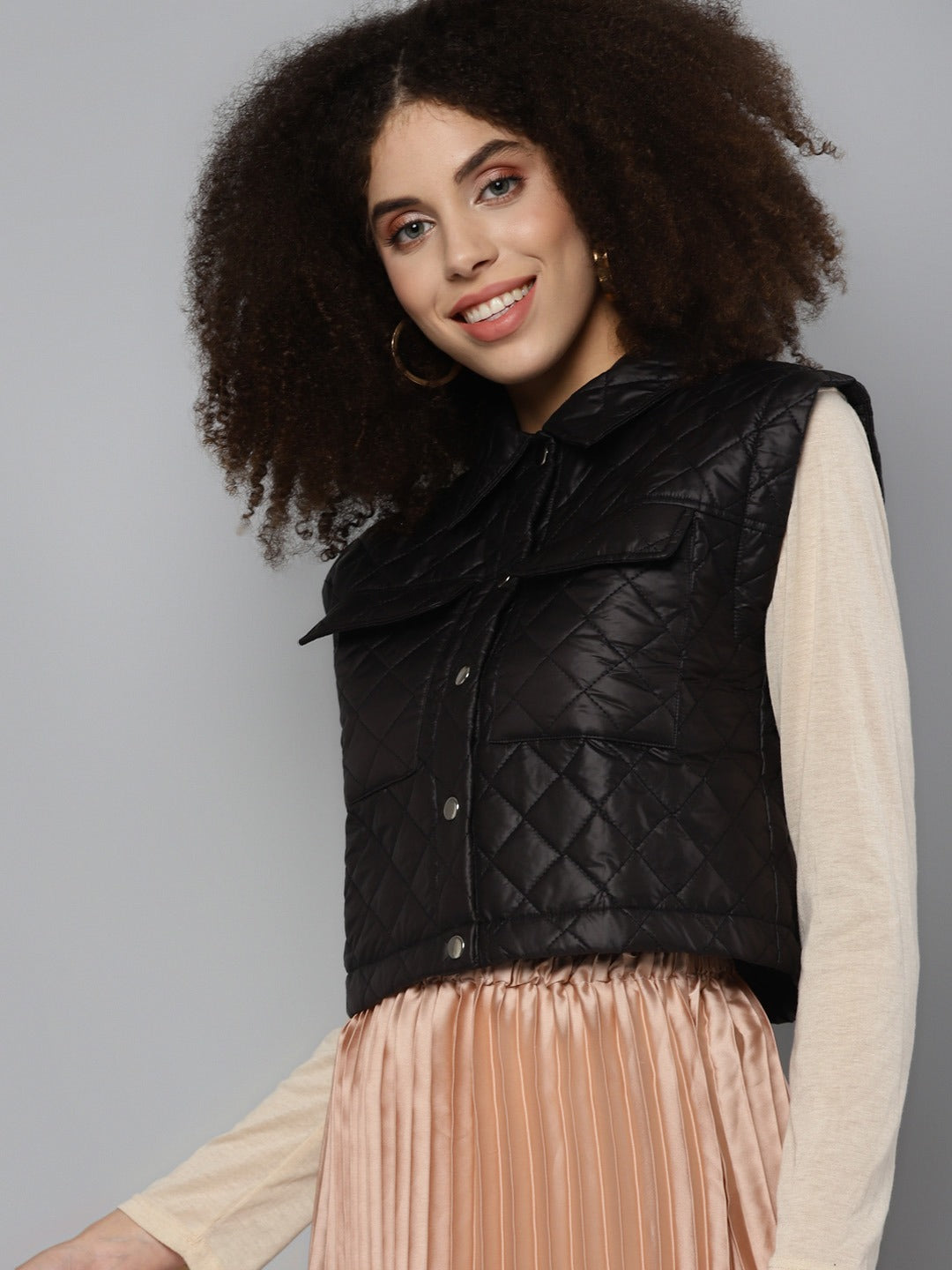 Black Sleeveless Quilted Crop Jacket