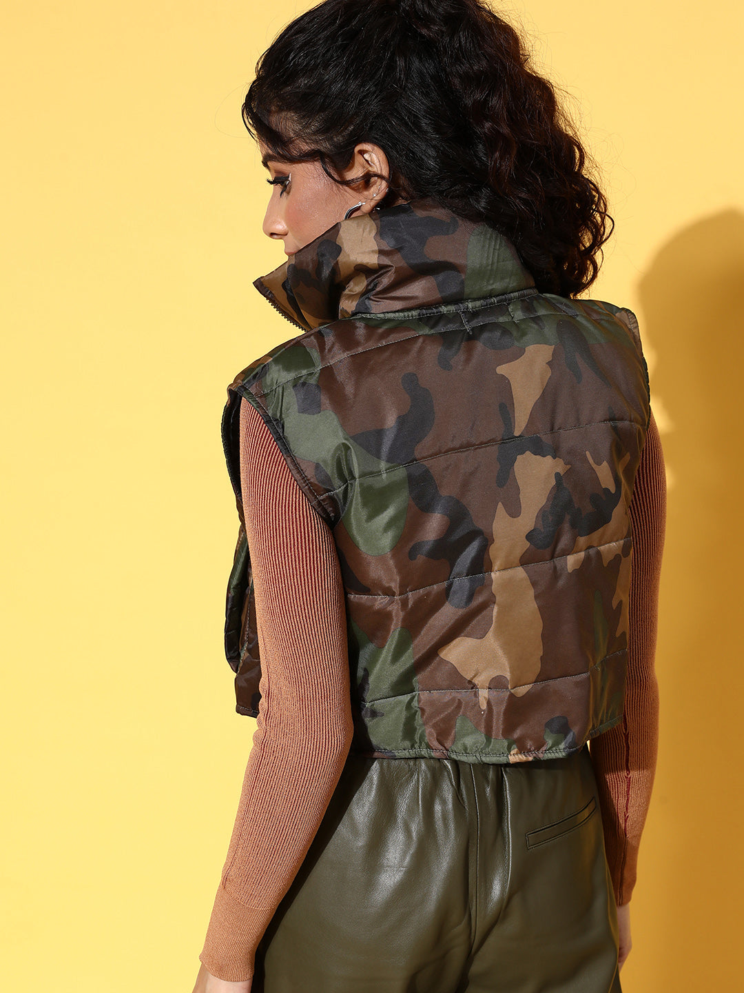 Camouflage Sleeveless Puffer Crop Jacket-SASSAFRAS