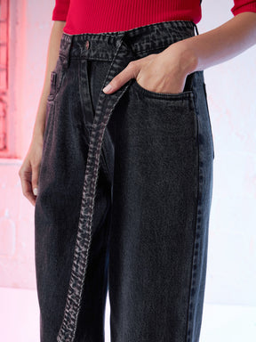 Black Denim Belted Straight Fit Jeans -SASSAFRAS