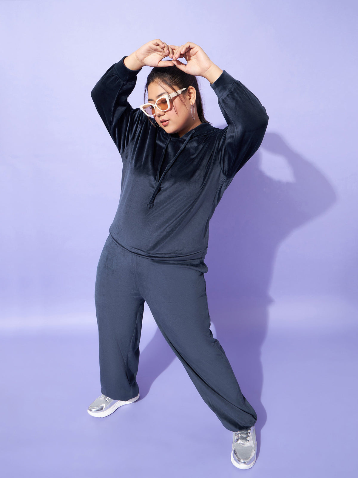 Navy Velour Hoodie With Joggers-SASSAFRAS Curve