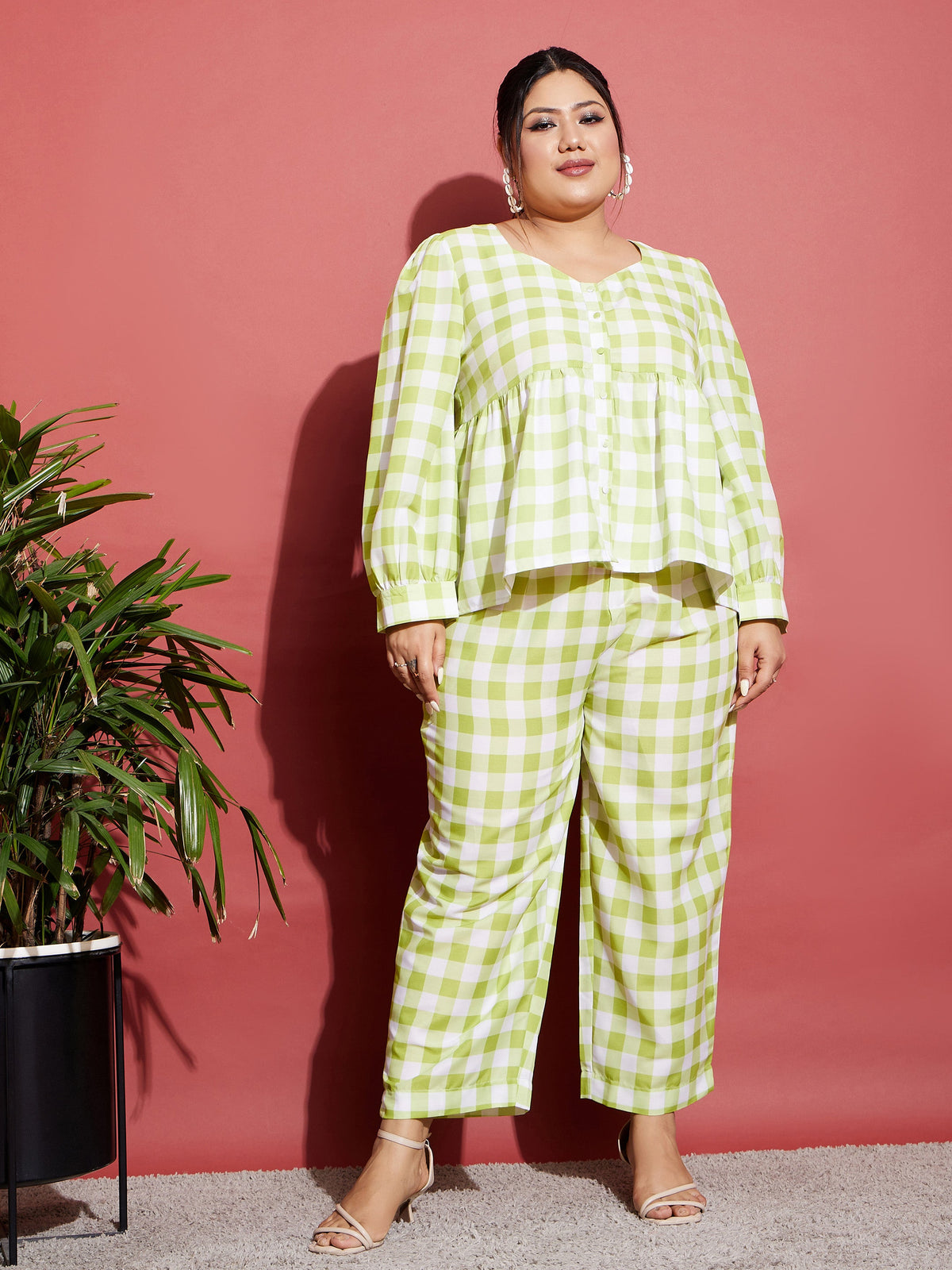 Green & White Check Top With Tapered Pants-SASSAFRAS Curve