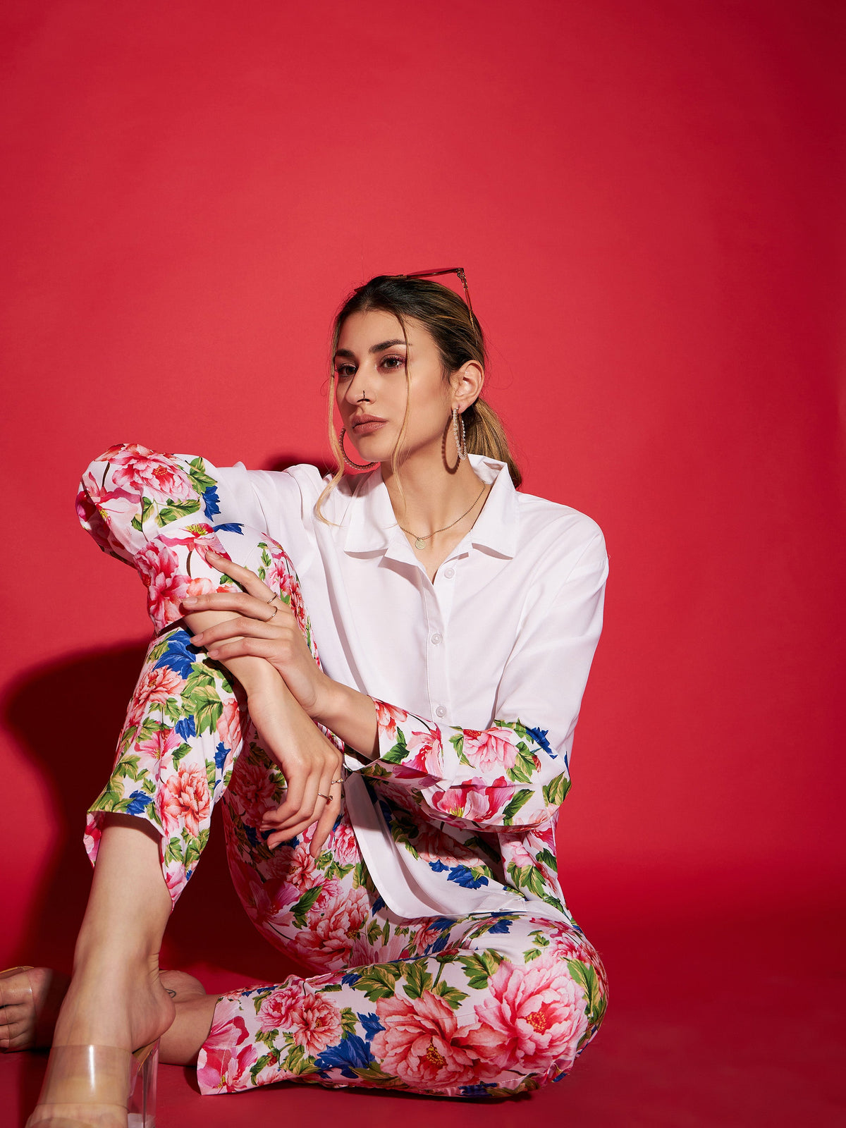 White Floral Oversized Shirt With Tapered Pants-SASSAFRAS
