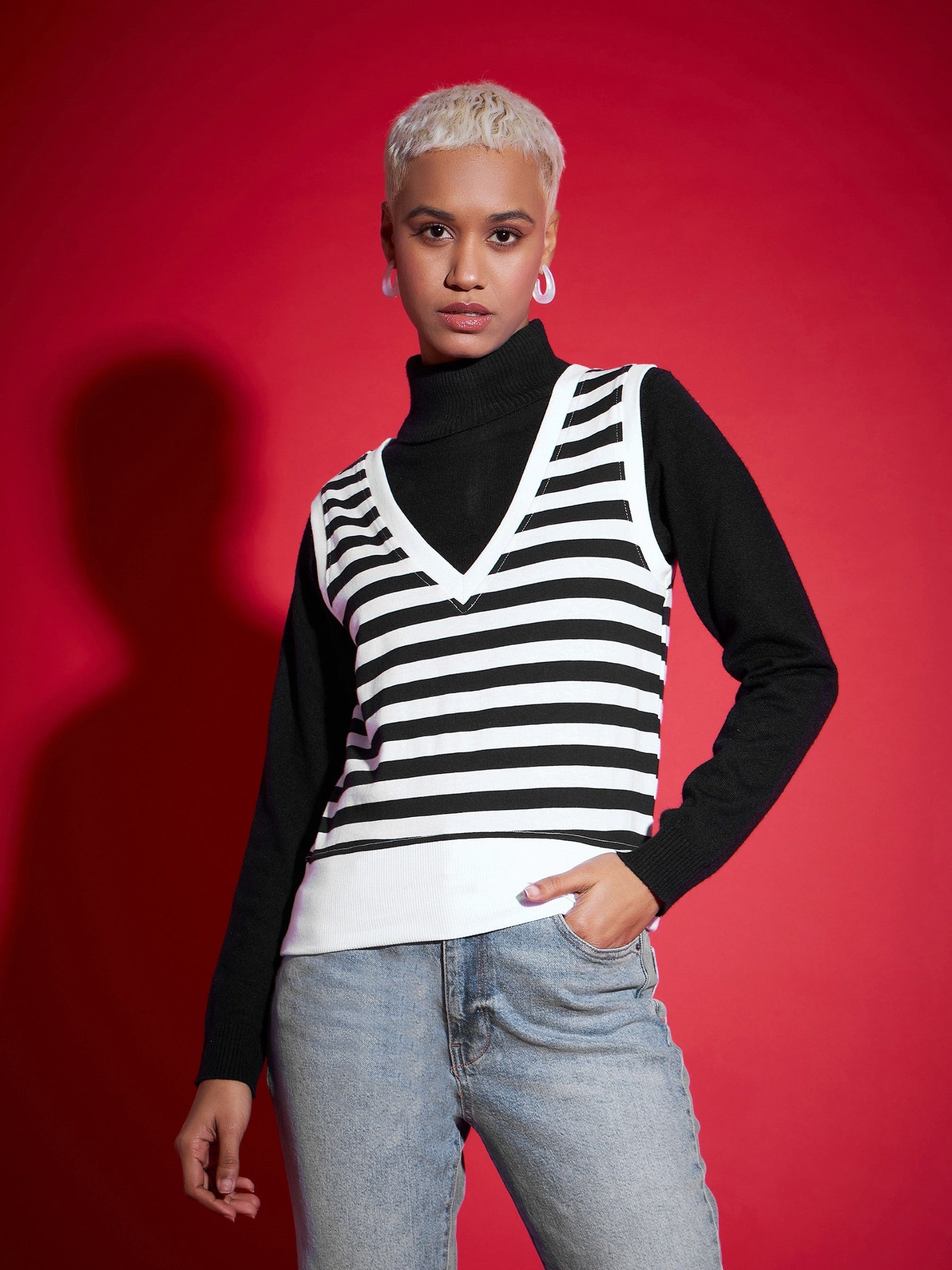 Black & White Striped V-Neck Sleeveless Sweater-SASSAFRAS