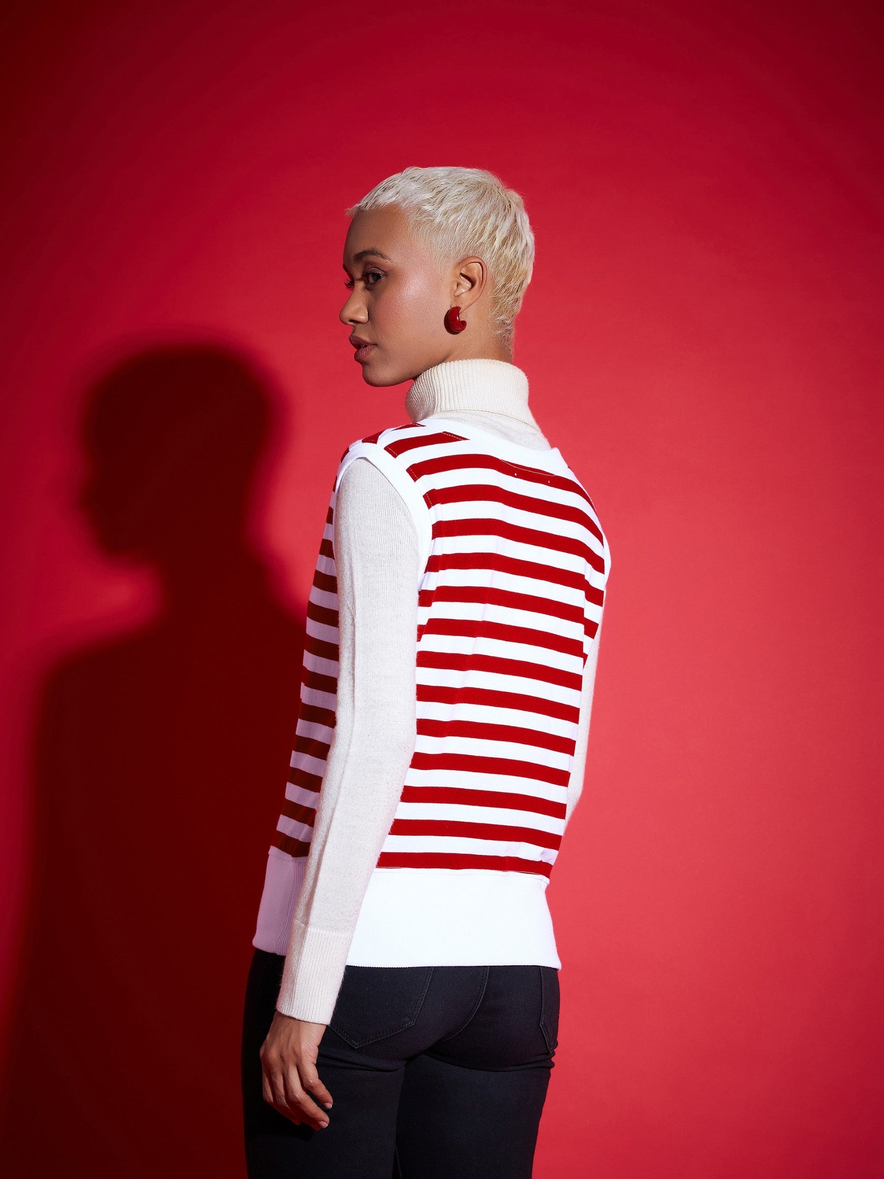 Red & White Striped V-Neck Sleeveless Sweater-SASSAFRAS