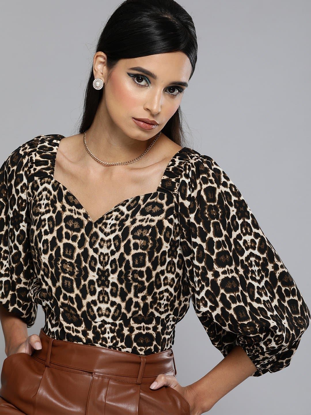 Black Cheetah Puff Sleeve Crop Top-Tops-SASSAFRAS