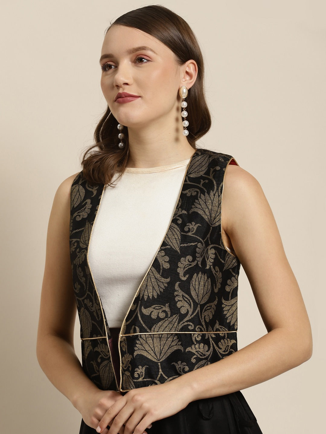 Black Jacquard Floral Sleeveless Waist Coat