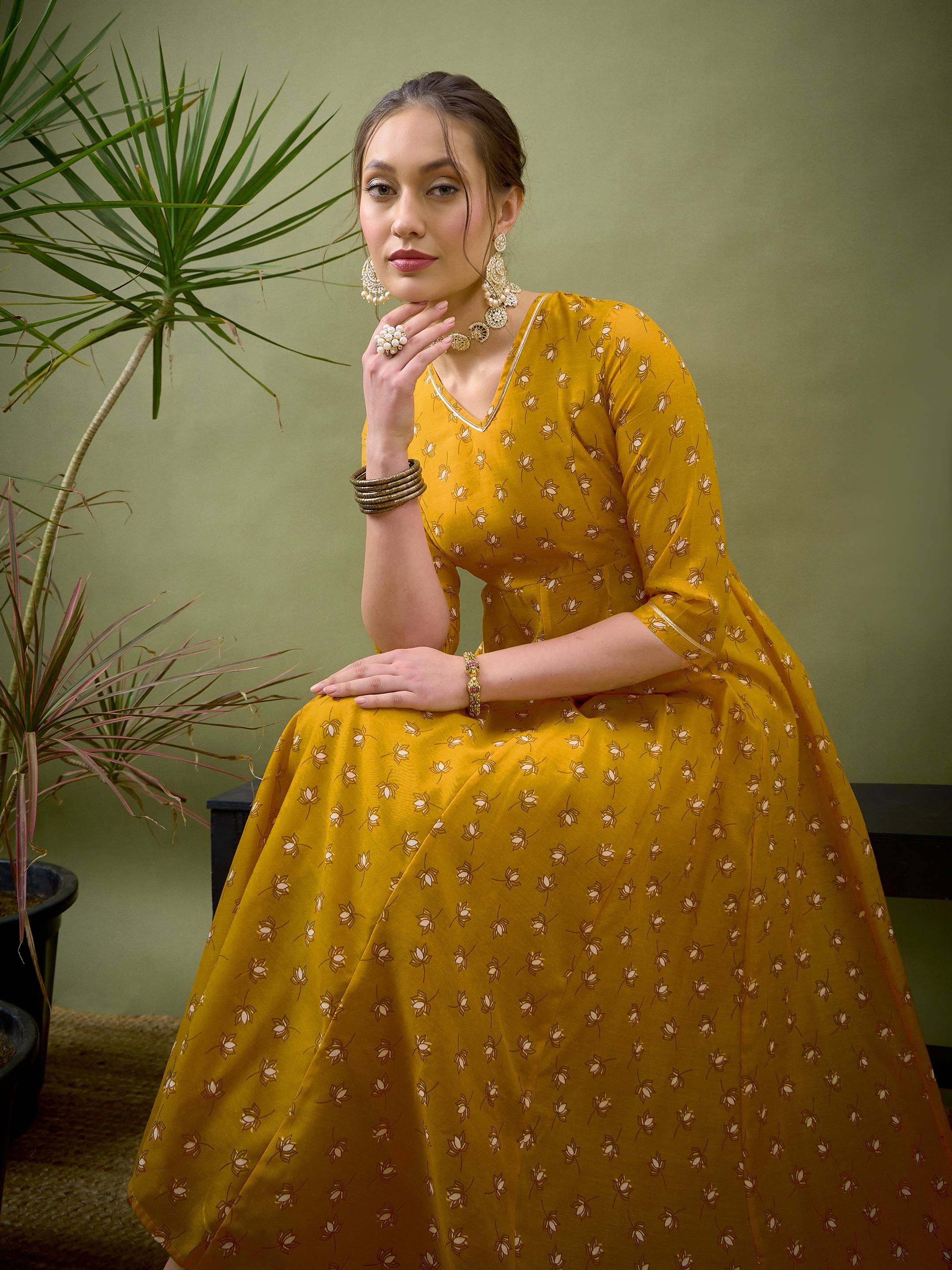 Shae by SASSAFRAS - Navy Velvet Floral Zari Embroidery Kurta Only
