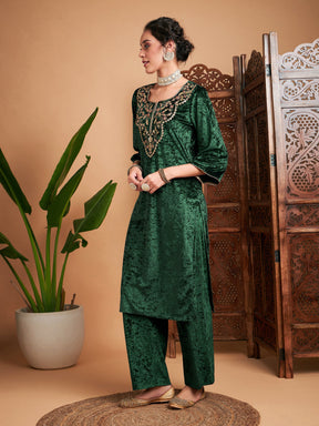 Emerald Velvet Embroidered Straight Kurta-Shae by SASSAFRAS