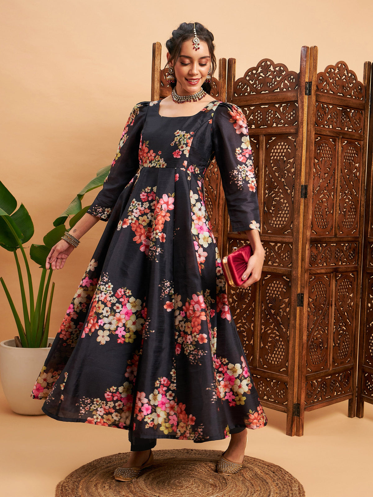 Black Floral Full Sleeves Anarkali Maxi Kurta-Shae by SASSAFRAS