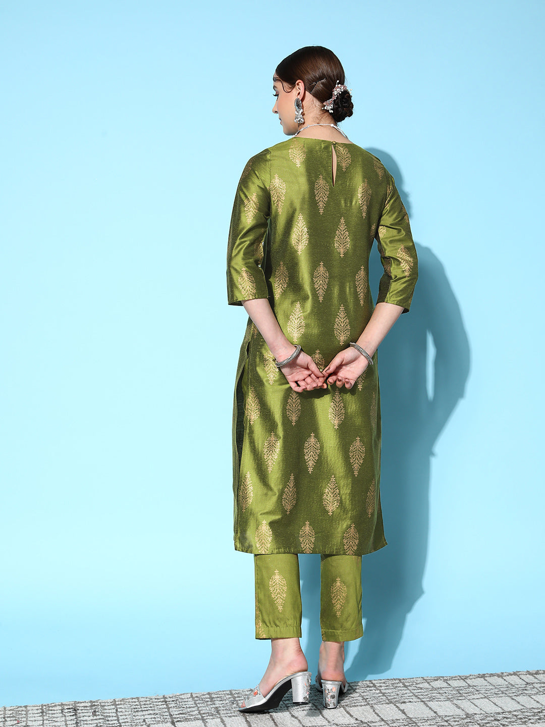 Green Cotton Silk Floral Foil Kurta With Pencil Pants-Shae by SASSAFRAS